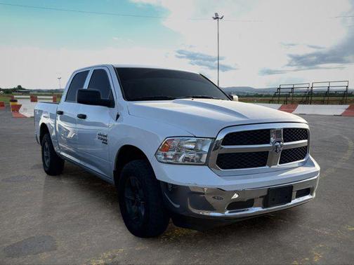Bright White Clearcoat 2022 RAM 1500 Classic SLT