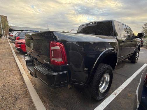 Diamond Black Crystal Pearlcoat 2022 RAM 3500 Laramie Mega Cab 4x4 6'4' Box