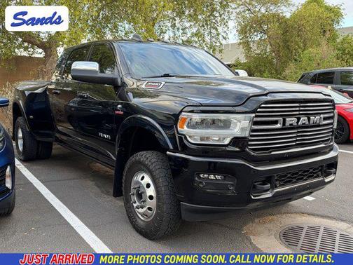 Diamond Black Crystal Pearlcoat 2022 RAM 3500 Laramie Mega Cab 4x4 6'4' Box