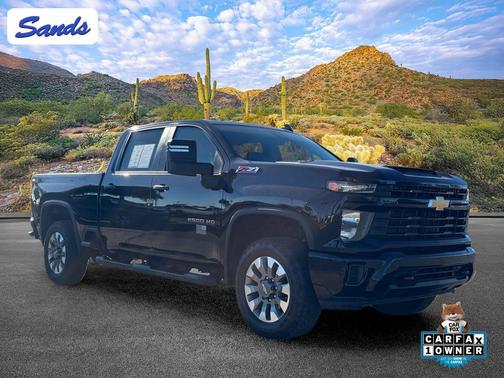 Black 2025 Chevrolet Silverado 2500 Custom