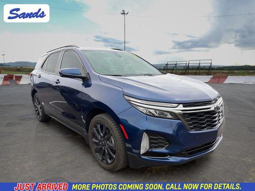 Blue Glow Metallic 2022 Chevrolet Equinox FWD RS