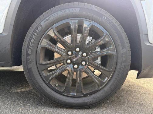 Sterling Metallic 2023 GMC Acadia SLE