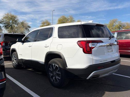 Summit White 2023 GMC Acadia FWD SLE
