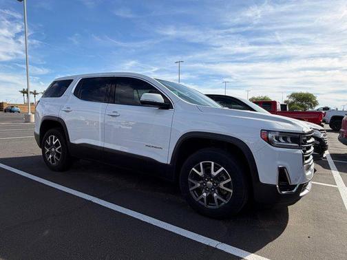 Summit White 2023 GMC Acadia FWD SLE