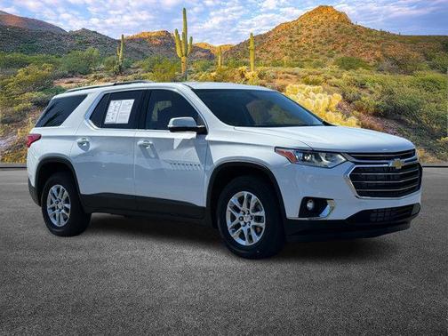 2021 Chevrolet Traverse LT Cloth