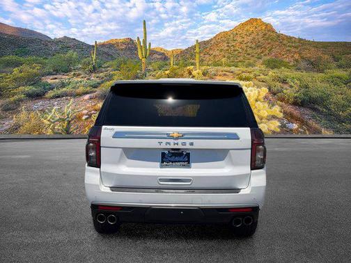 Iridescent Pearl Tricoat 2023 Chevrolet Tahoe 4WD High Country