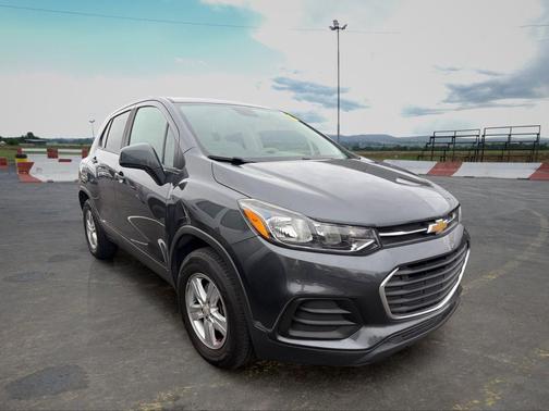 Nightfall Gray Metallic 2019 Chevrolet Trax LS