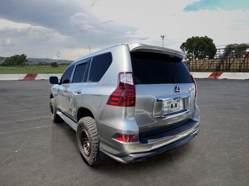 2022 Lexus GX 460 Premium