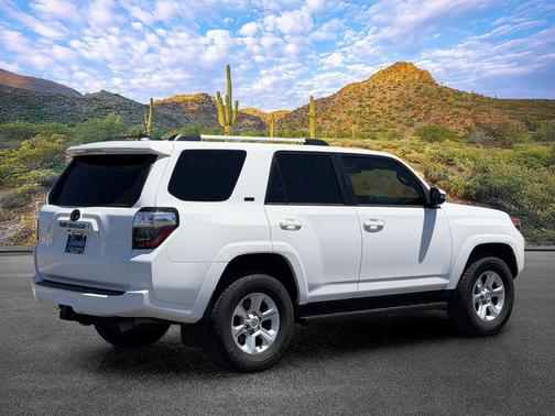 Ice Cap 2024 Toyota 4Runner SR5 Premium