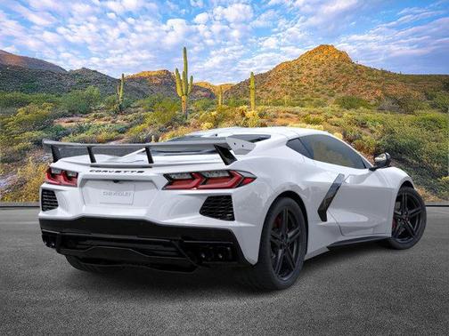 Arctic White 2026 Chevrolet Corvette Stingray w/1LT