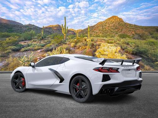 Arctic White 2026 Chevrolet Corvette Stingray w/1LT