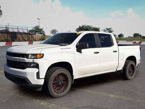 Summit White 2021 Chevrolet Silverado 1500 Custom
