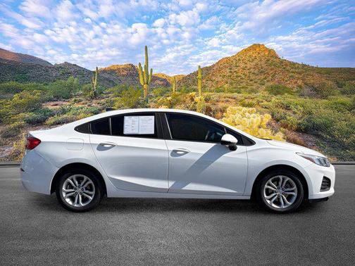 Summit White 2019 Chevrolet Cruze LS