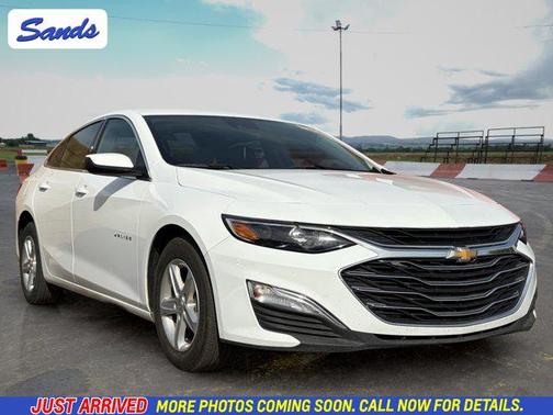 Summit White 2025 Chevrolet Malibu 1LS