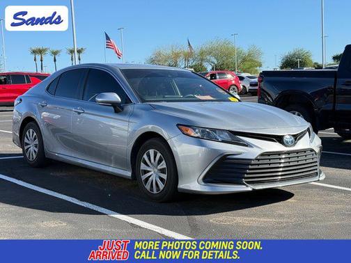 2024 Toyota Camry Hybrid LE