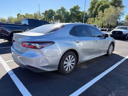 2024 Toyota Camry Hybrid LE