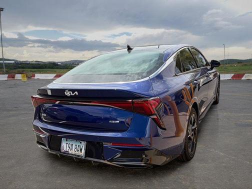 Yacht Blue 2025 Kia K5 GT-Line
