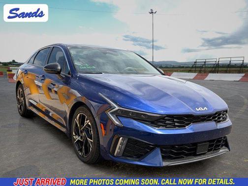 Yacht Blue 2025 Kia K5 GT-Line