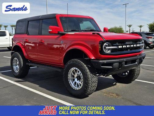 2024 Ford Bronco Outer Banks