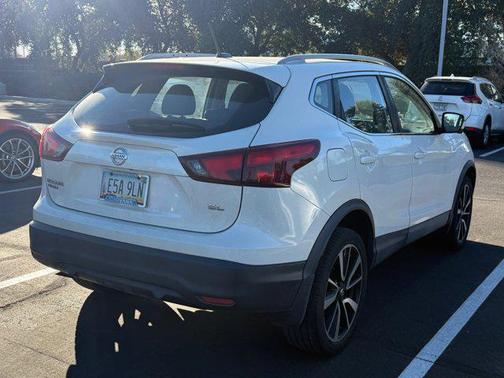 2017 Nissan Rogue Sport SL