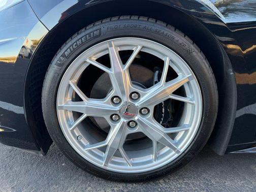 2021 Chevrolet Corvette Stingray w/2LT