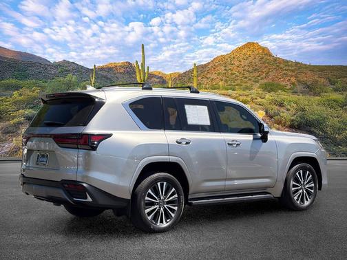 2024 Lexus LX 600 Premium