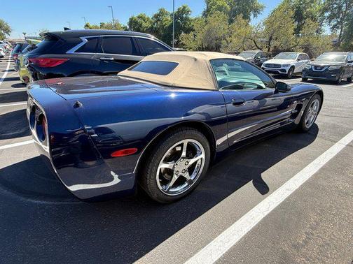 2001 Chevrolet Corvette Base
