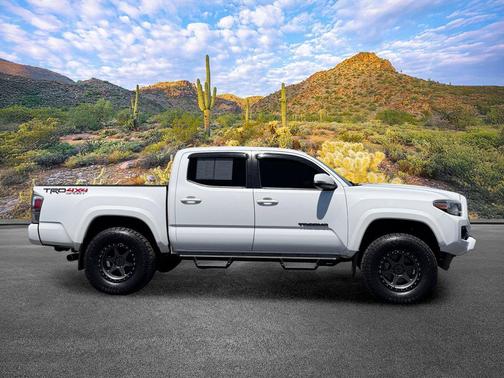 Super White 2021 Toyota Tacoma TRD Sport