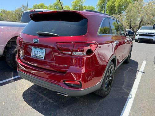 2020 Kia Sorento S
