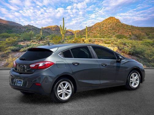 Nightfall Gray Metallic 2018 Chevrolet Cruze LT