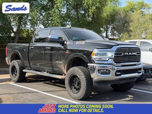 2019 RAM 2500 Laramie Crew Cab 4x4 6'4' Box