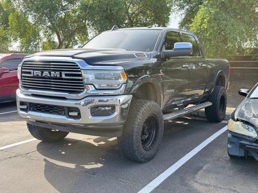 2019 RAM 2500 Laramie Crew Cab 4x4 6'4' Box