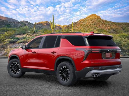 Radiant Red Tintcoat 2026 Chevrolet Traverse AWD Z71