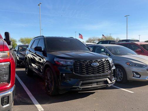 Agate Black Metallic 2025 Ford Explorer ST-Line