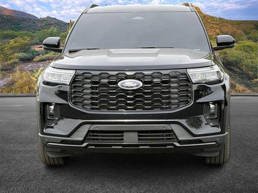 Agate Black Metallic 2025 Ford Explorer ST-Line