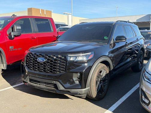Agate Black Metallic 2025 Ford Explorer ST-Line