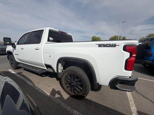 Summit White 2025 Chevrolet Silverado 2500 LT