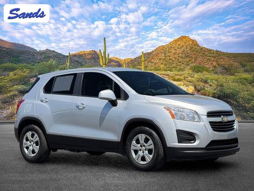 Silver Ice Metallic 2016 Chevrolet Trax LS