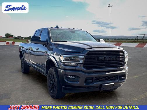Granite Crystal Metallic Clearcoat 2022 RAM 2500 Laramie Crew Cab 4x4 8' Box