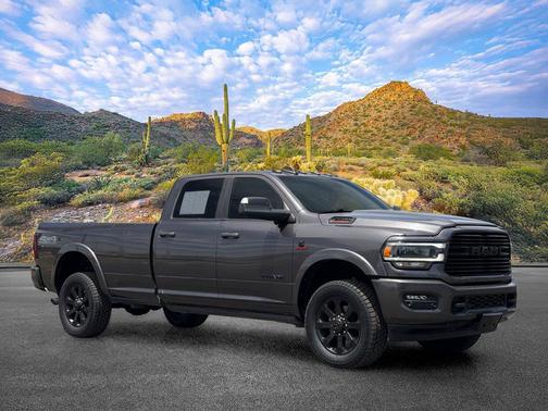 Granite Crystal Metallic Clearcoat 2022 RAM 2500 Laramie Crew Cab 4x4 8' Box