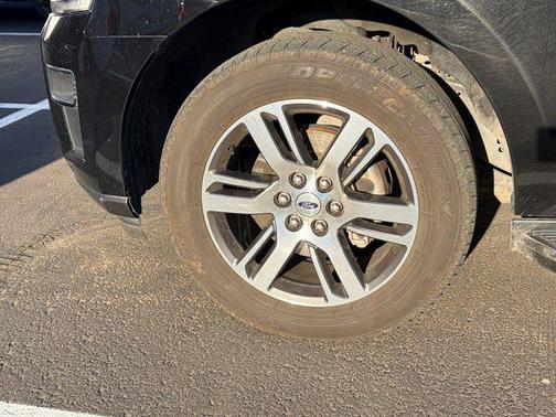 White 2022 Ford Expedition Limited