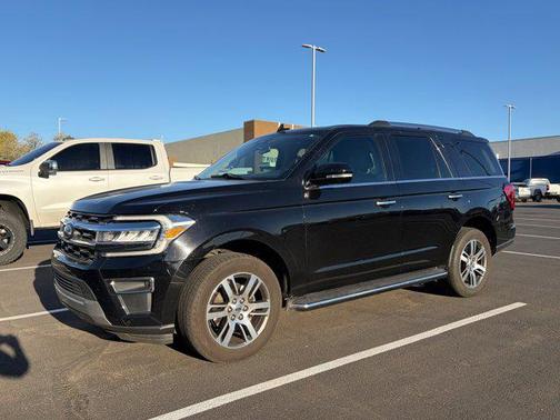White 2022 Ford Expedition Limited