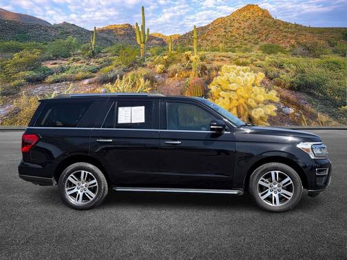 White 2022 Ford Expedition Limited