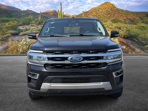 White 2022 Ford Expedition Limited