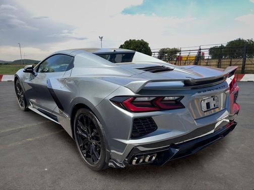 Hypersonic Gray Metallic 2024 Chevrolet Corvette Stingray w/2LT