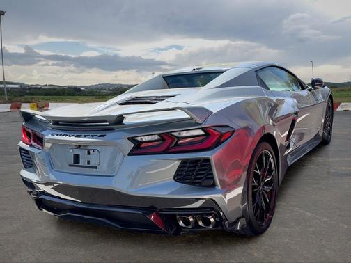 Hypersonic Gray Metallic 2024 Chevrolet Corvette Stingray w/2LT
