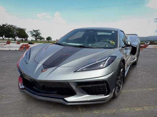 Hypersonic Gray Metallic 2024 Chevrolet Corvette Stingray w/2LT