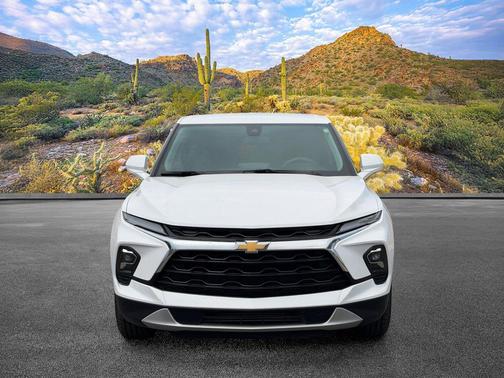 Summit White 2024 Chevrolet Blazer 2LT