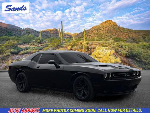 Pitch Black Clearcoat 2015 Dodge Challenger SXT