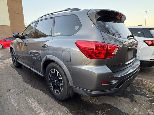 2019 Nissan Pathfinder SV